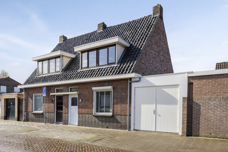 Sint Leonardusstraat 24 woning aanzicht