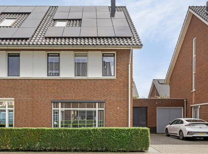Krabbelaar 4 foto