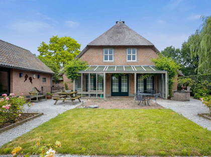 Middenweg 2 foto