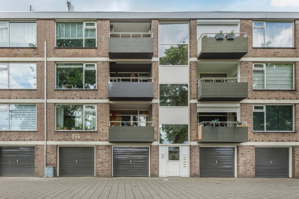 Burgemeester Ploegmakerslaan 113 woning aanzicht